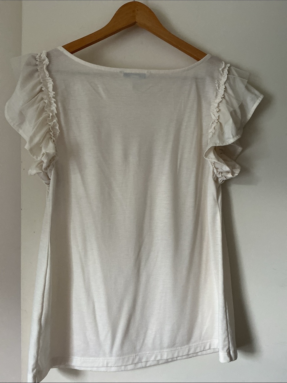 BANANA REPUBLIC Women's White Ruffle Sleeve Top - Classic Scoop Neck - Picture 2 of 3